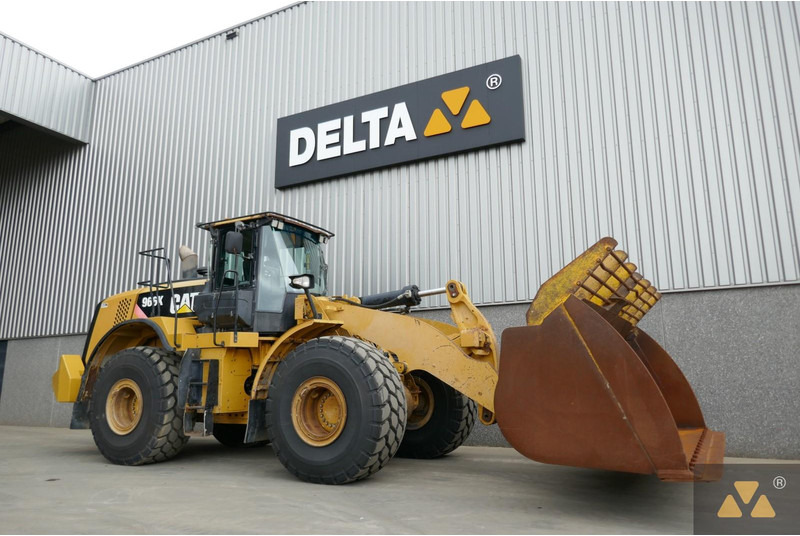 Wheel loader Caterpillar 966K