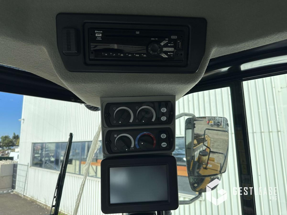 Wheel loader Caterpillar 966M