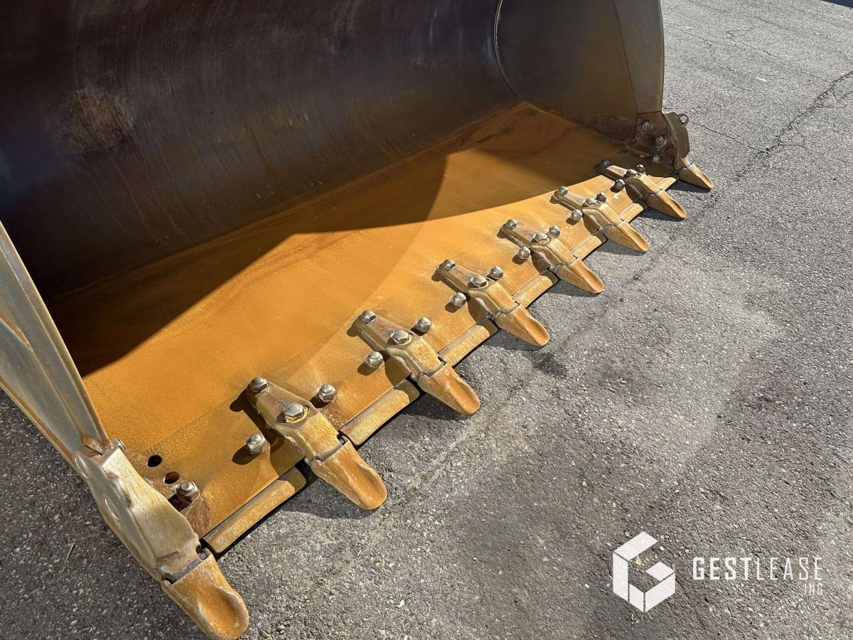 Wheel loader Caterpillar 966M