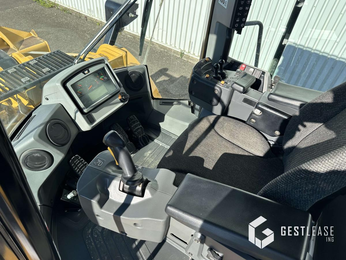 Wheel loader Caterpillar 966M