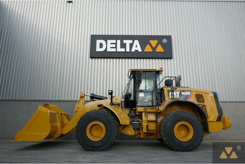 Wheel loader Caterpillar 966M