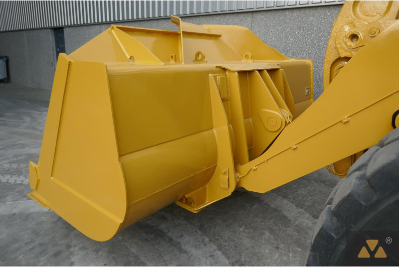 Wheel loader Caterpillar 966M