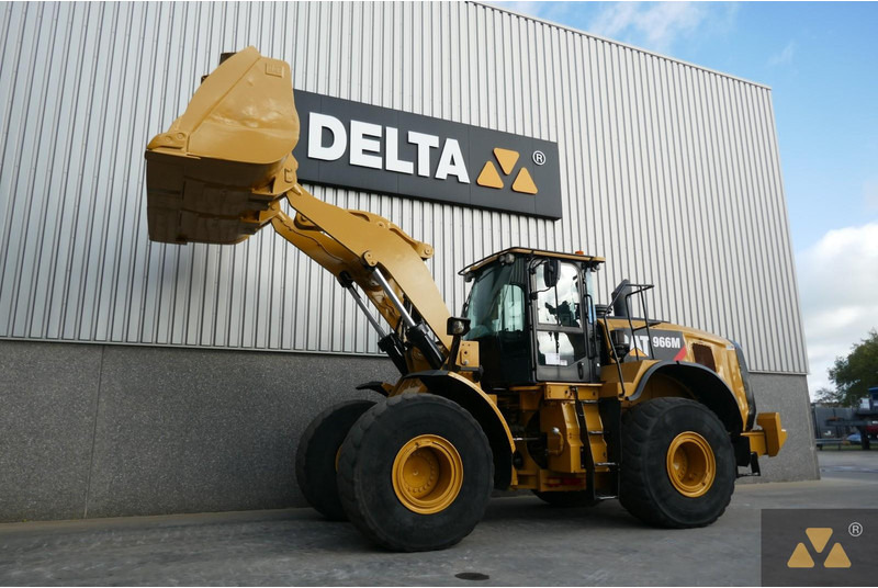 Wheel loader Caterpillar 966M