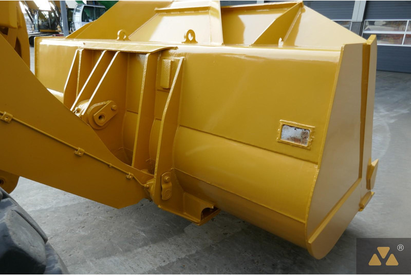 Wheel loader Caterpillar 966M