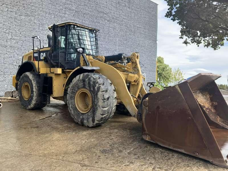 Wheel loader Caterpillar 966M