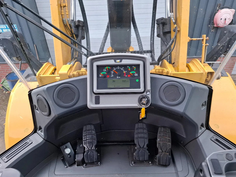 Wheel loader Caterpillar 966M