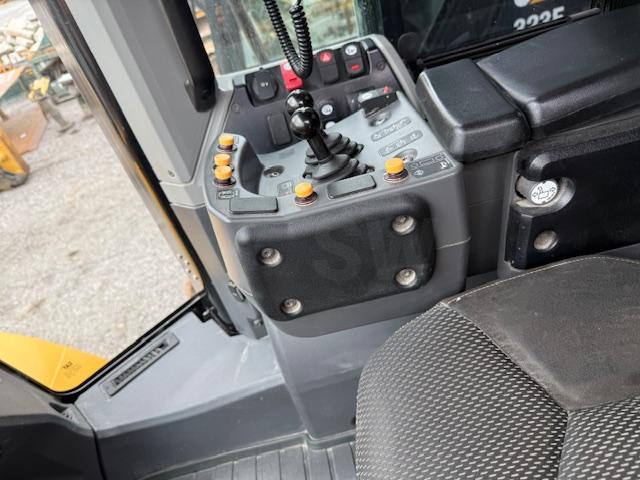 Wheel loader Caterpillar 966M XE