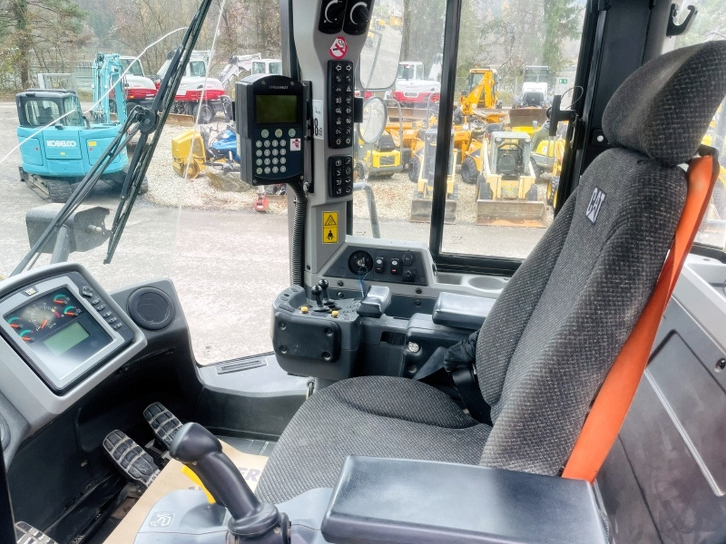 Wheel loader Caterpillar 966 K (4098)