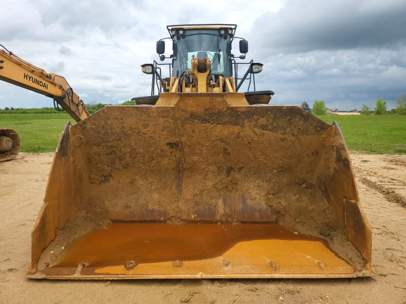 Wheel loader Caterpillar 972K