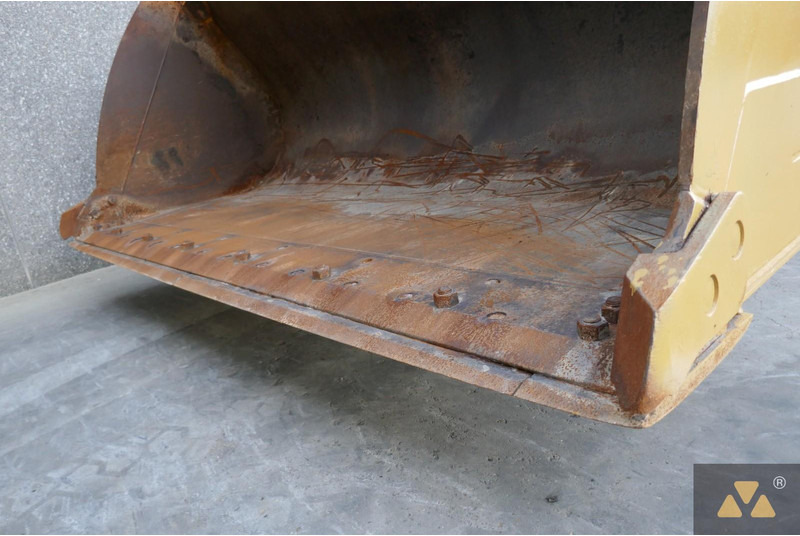 Wheel loader Caterpillar 972M