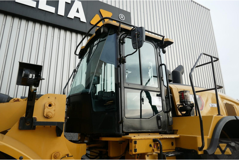 Wheel loader Caterpillar 972M