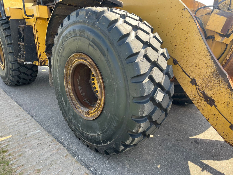 Wheel loader Caterpillar 972M