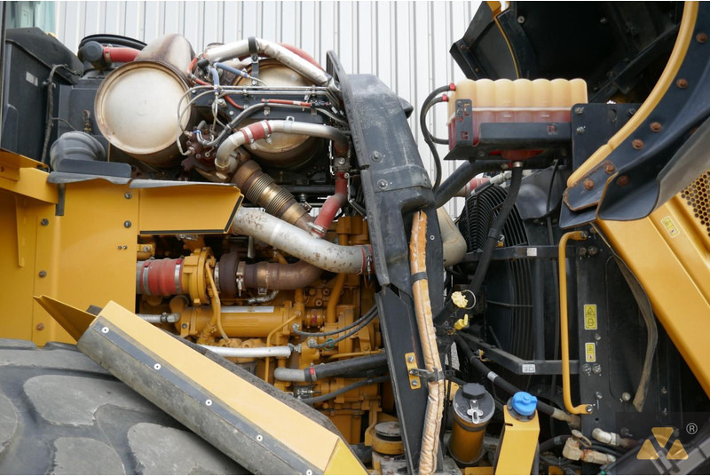 Wheel loader Caterpillar 980M