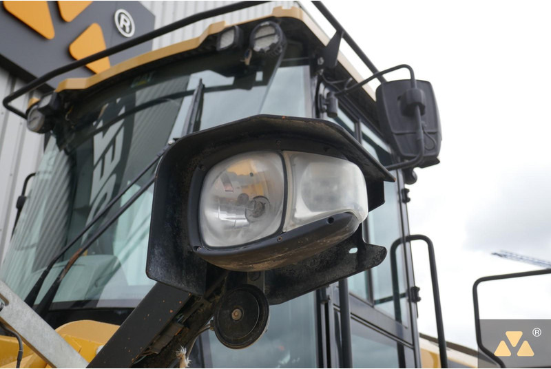 Wheel loader Caterpillar 980M