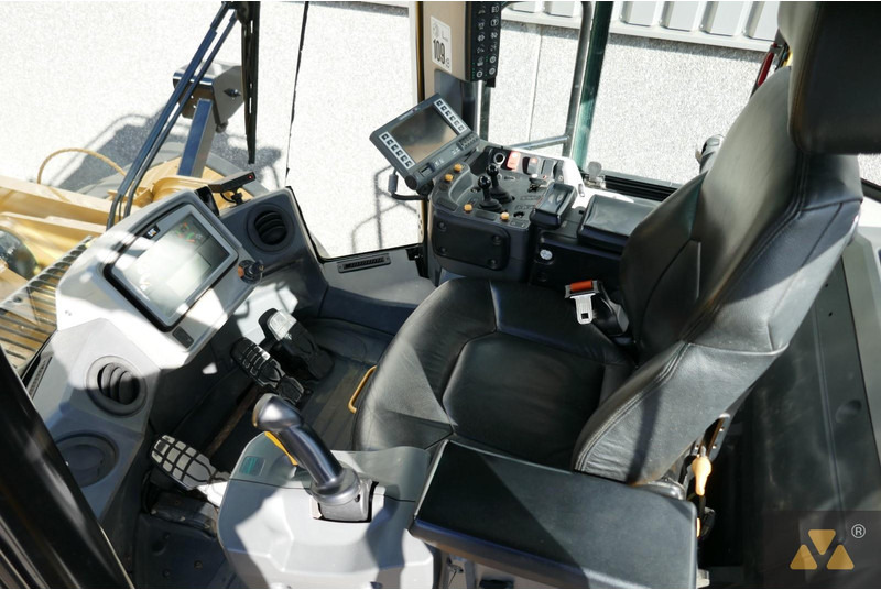 Wheel loader Caterpillar 980M