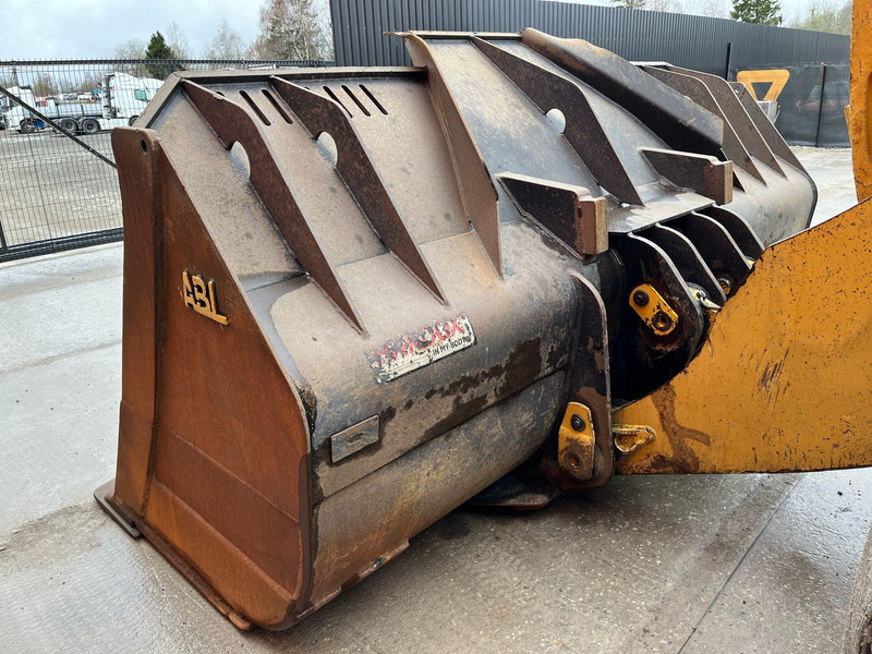 Wheel loader Caterpillar 982 M 4x4 AC / CENTRL LUBRICATION