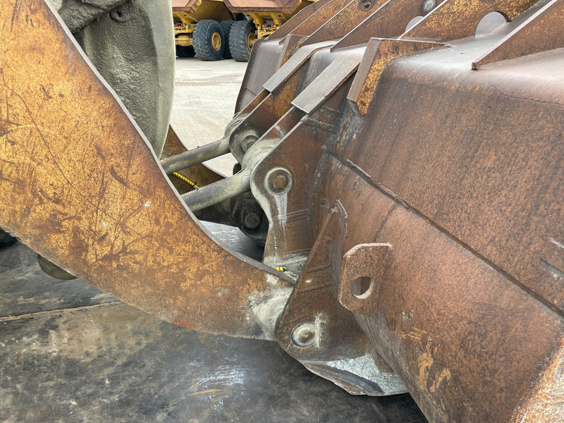 Wheel loader Caterpillar 988B