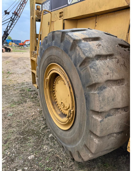 Wheel loader Caterpillar 988F
