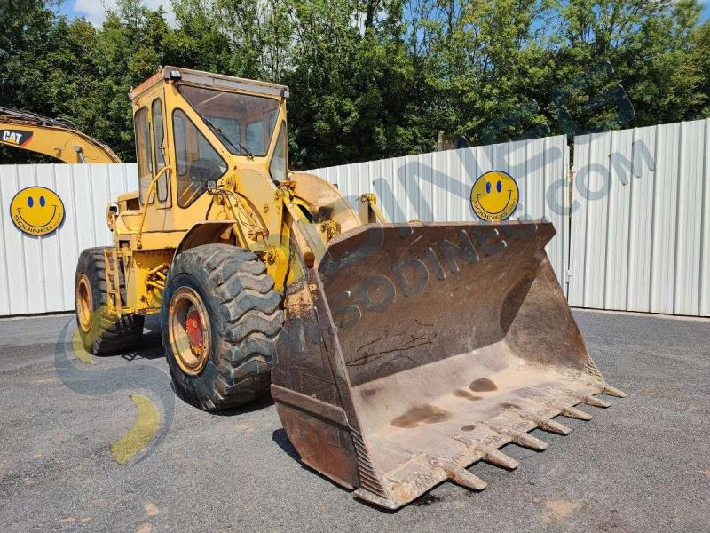 Wheel loader Caterpillar Chargeur sur Pneus 966C