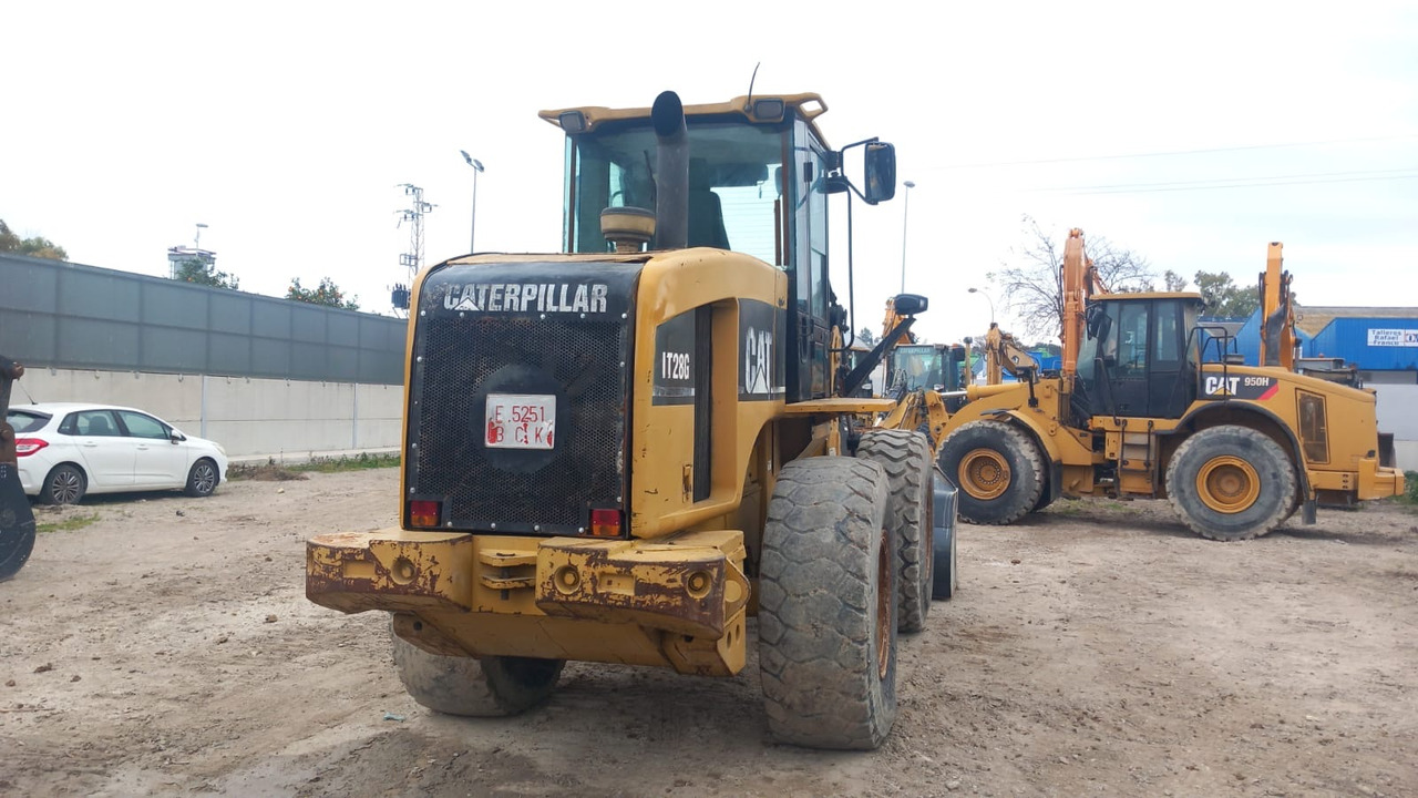 Wheel loader Caterpillar IT28G2
