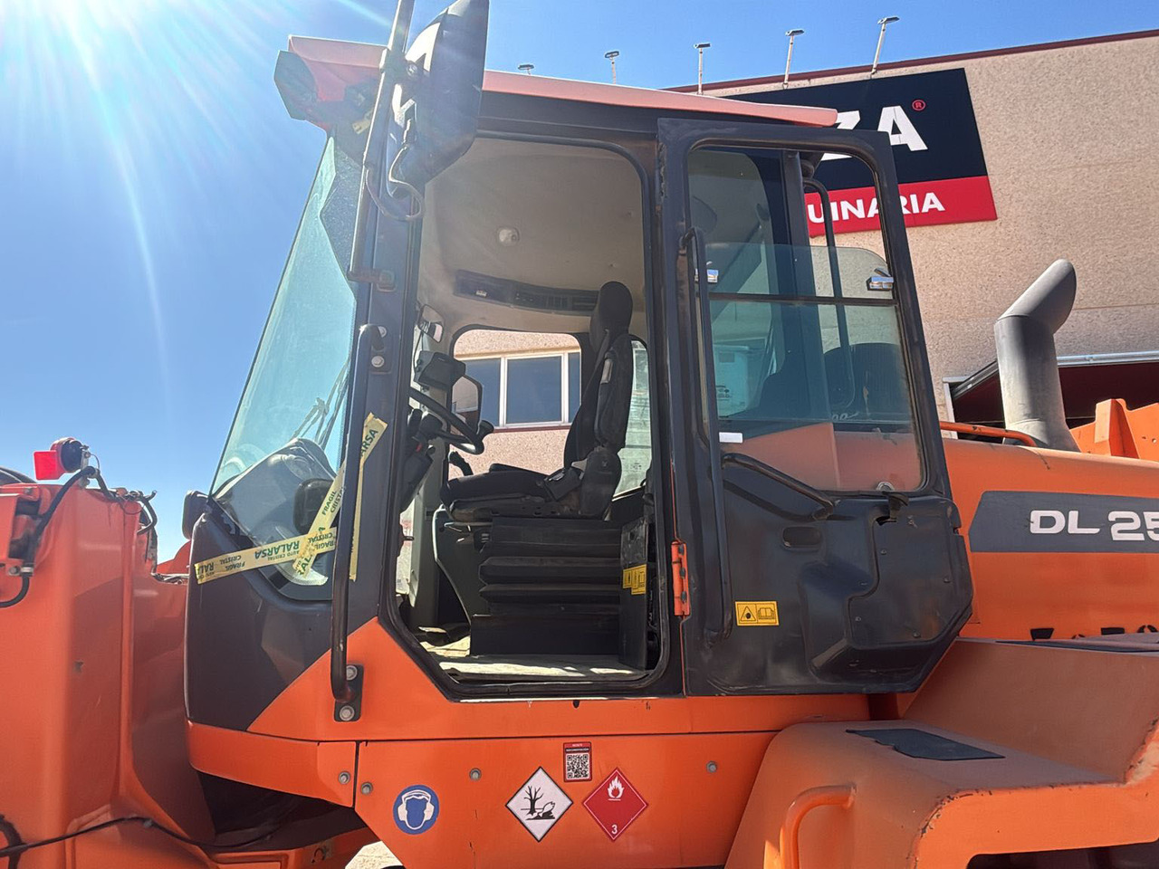 Wheel loader DOOSAN DL250-3