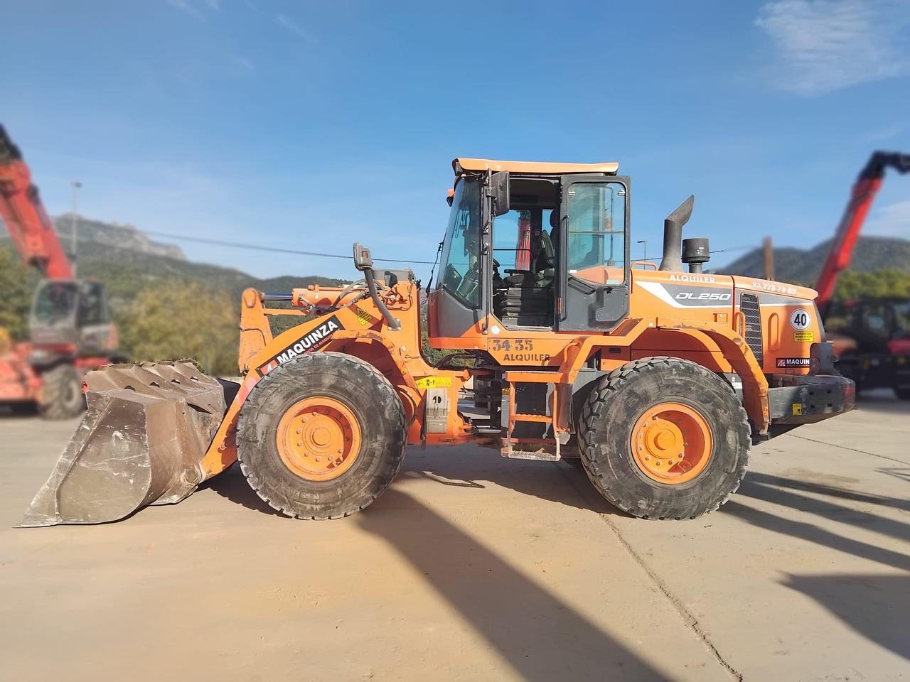 Wheel loader DOOSAN DL250-5
