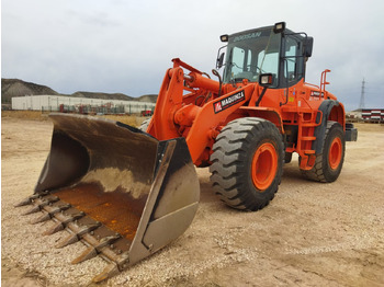 Wheel loader  DOOSAN DL300