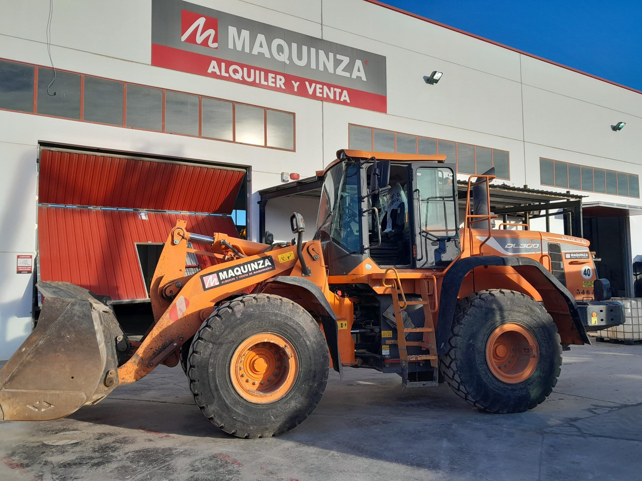 Wheel loader DOOSAN DL300 L/AUX