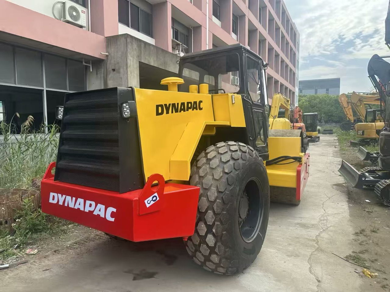 Wheel loader DYNAPAC CA30D