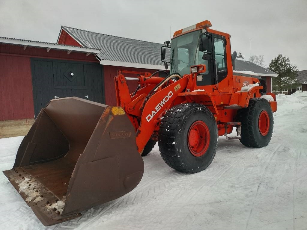 Wheel loader Daewoo 200-V Mega