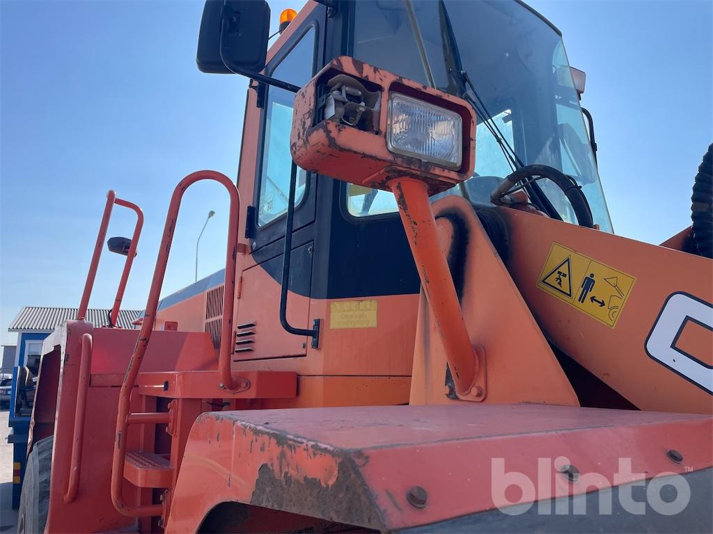 Wheel loader Daewoo Mega 300 V