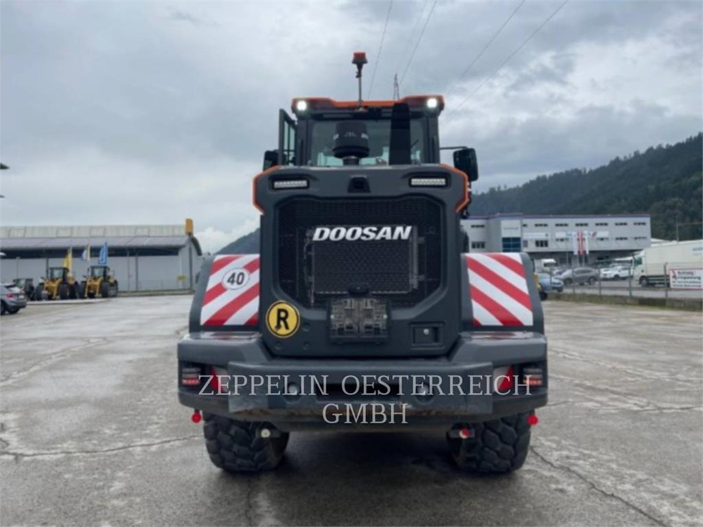 Wheel loader Doosan DL250-7