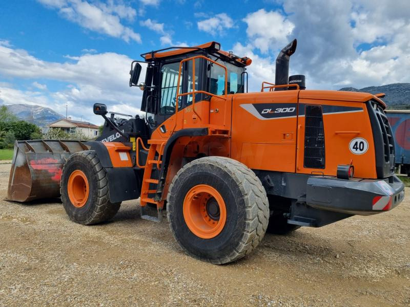 Wheel loader Doosan DL300