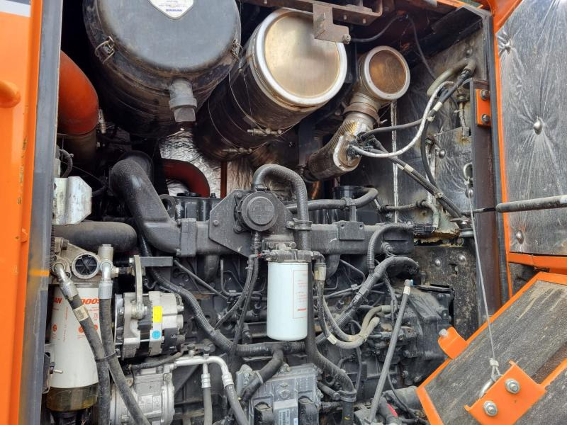 Wheel loader Doosan DL300