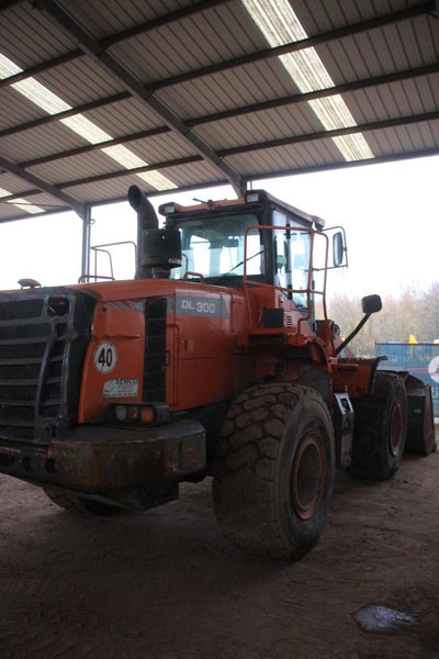 Wheel loader Doosan DL300-3