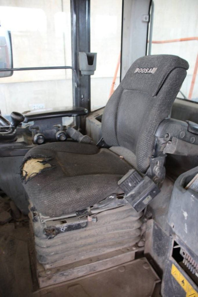 Wheel loader Doosan DL300 Series III