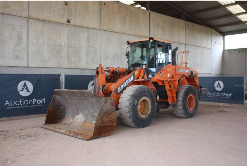 Wheel loader Doosan DL300 Series III