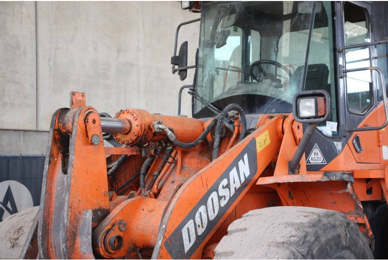 Wheel loader Doosan DL300 Series III