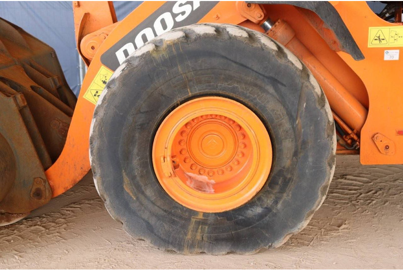 Wheel loader Doosan DL420