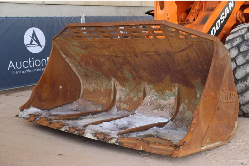 Wheel loader Doosan DL420