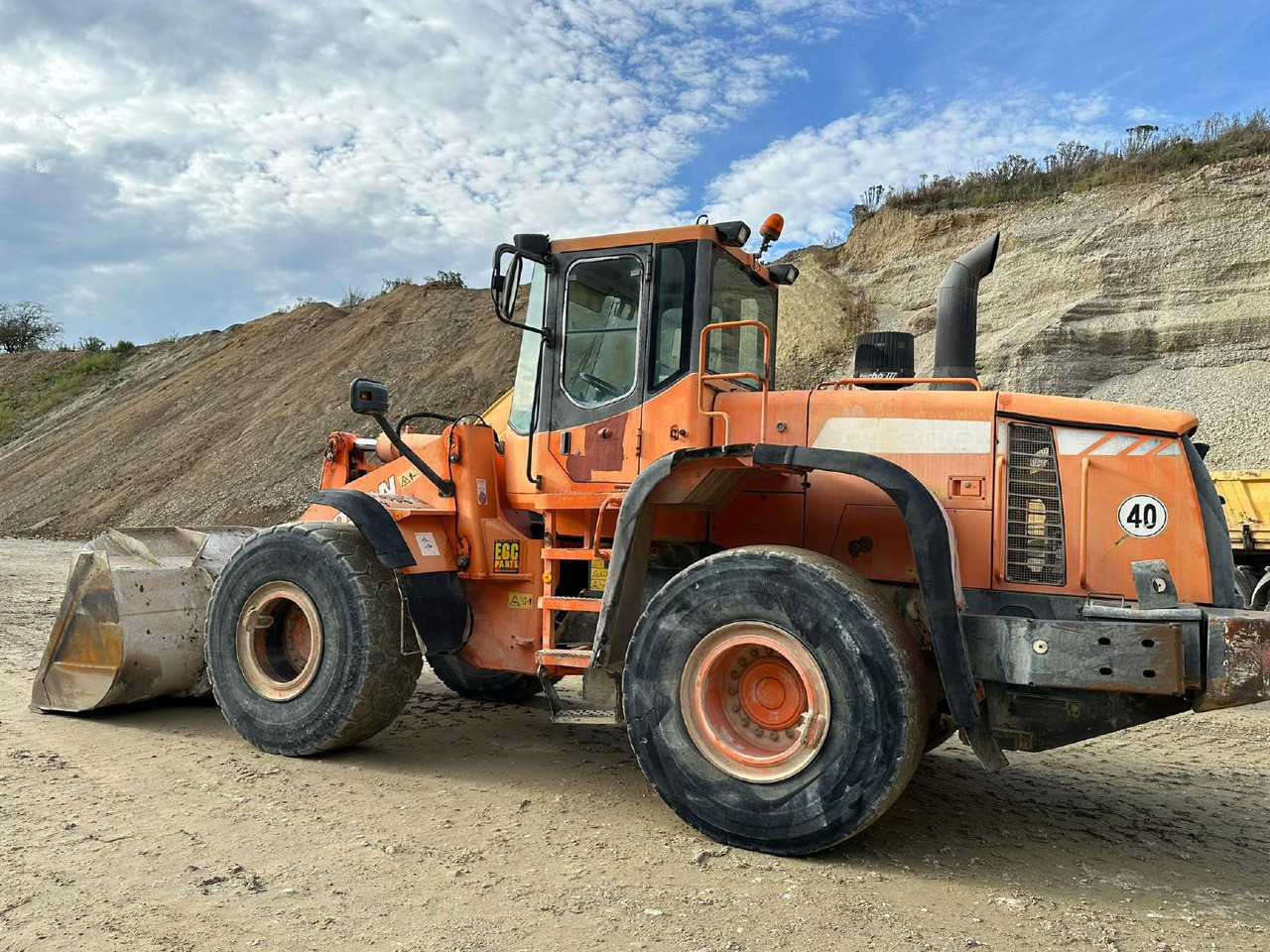 Wheel loader Doosan DL 300