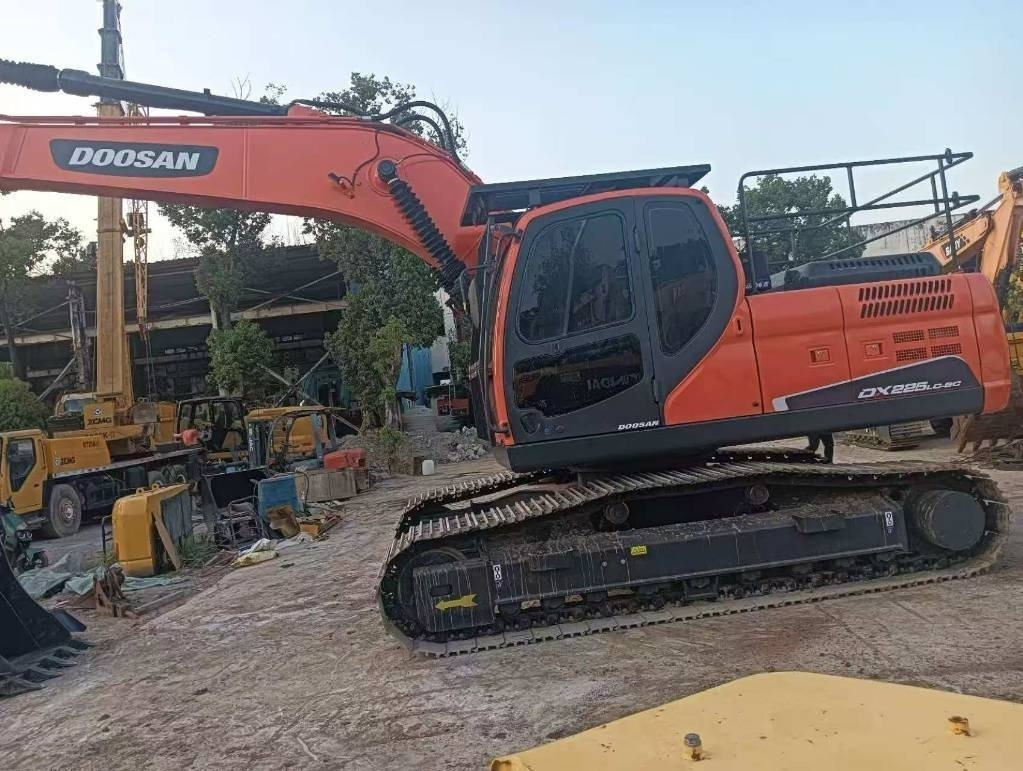 Wheel loader Doosan DX 225