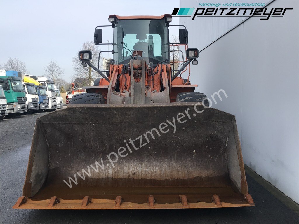 Wheel loader Doosan Radlader DL 300-3
