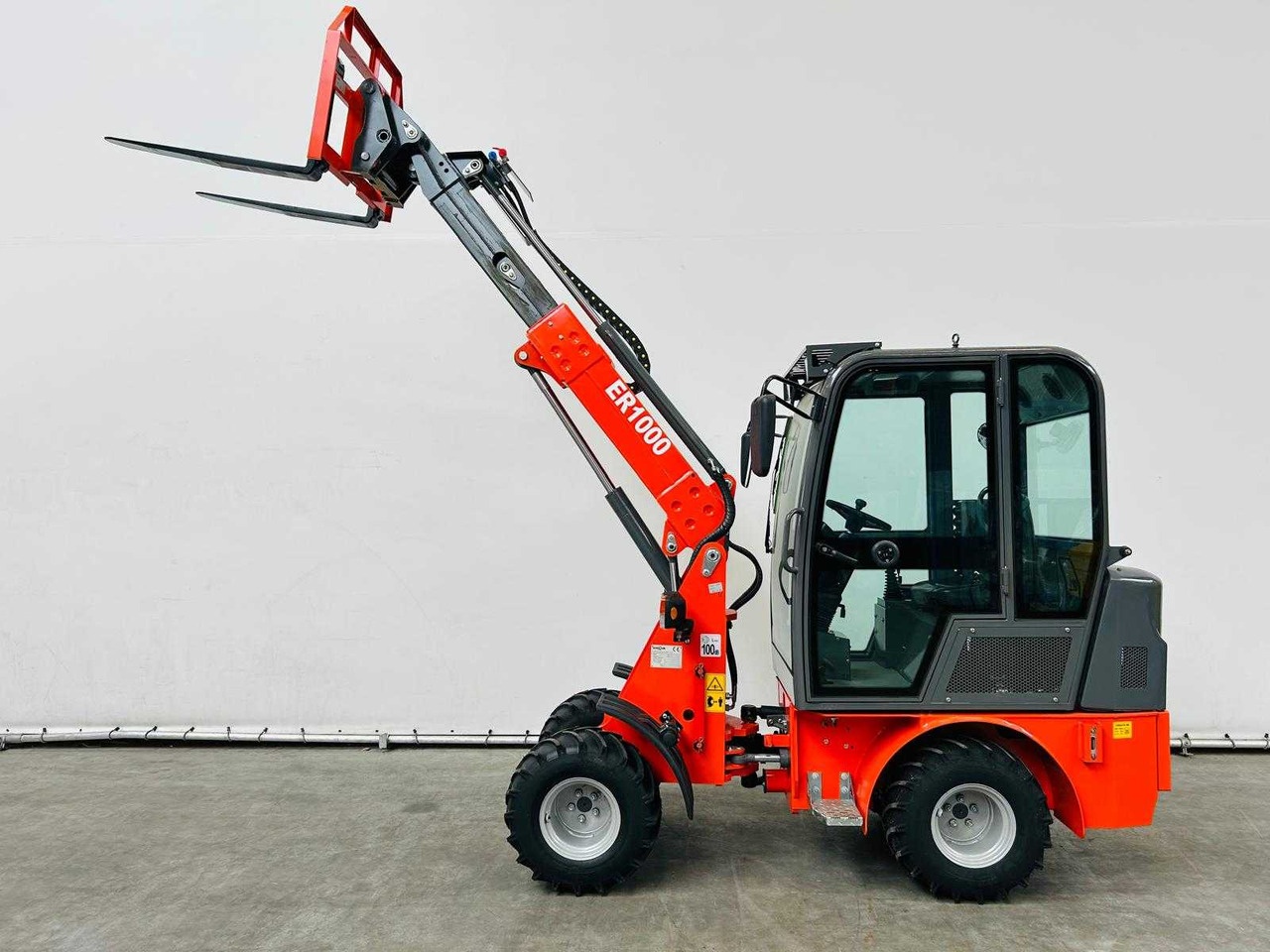 Wheel loader EVERUN - 2025 - ER1000 - TELESCOPIC ARTICULATED WHEEL LOADER KUBOTA EURO5