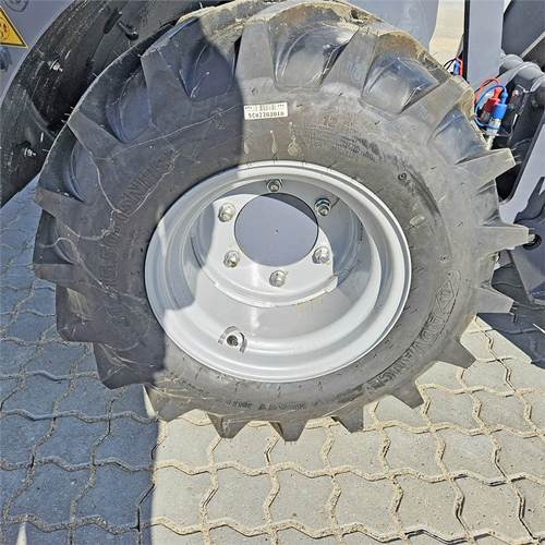 Wheel loader Eurotrack W12 MS-2