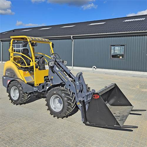 Wheel loader Eurotrack W12 MS-2
