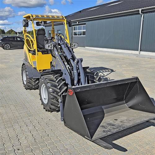 Wheel loader Eurotrack W12 MS-2