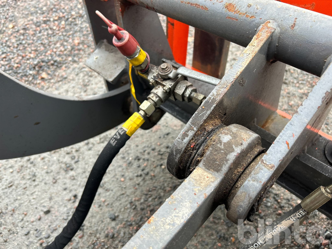 Wheel loader Everun ER12 med gafflar och planeringskopa