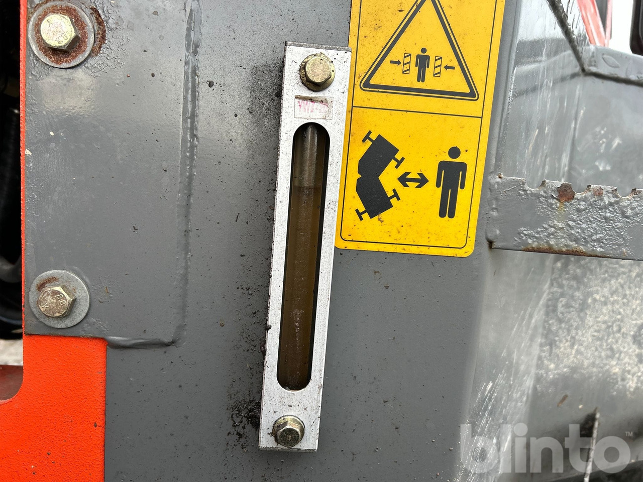 Wheel loader Everun ER12 med gafflar och planeringskopa