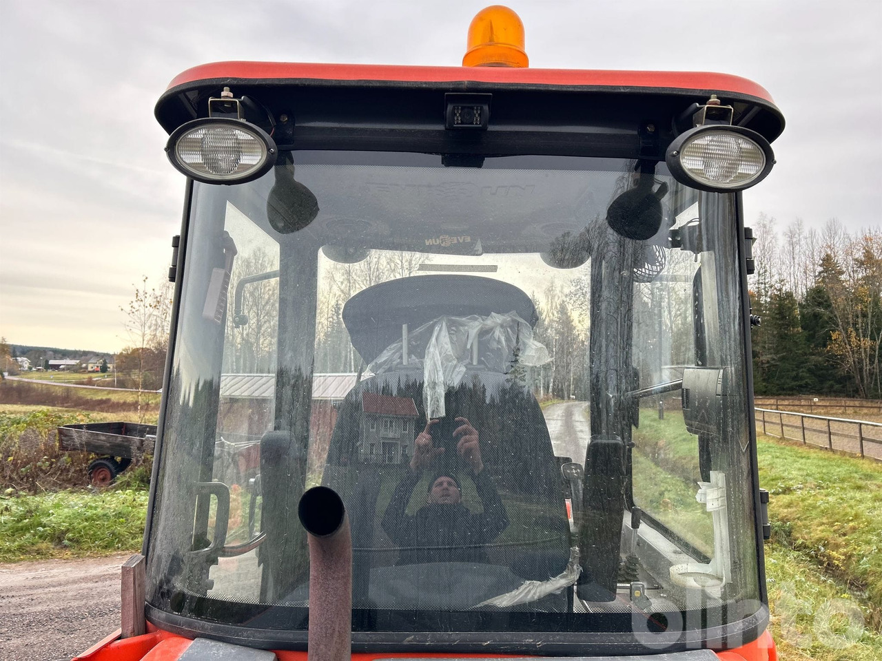 Wheel loader Everun ER12 med gafflar och planeringskopa